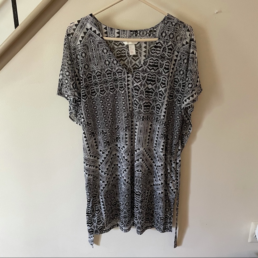 NWOT H&M black & white aztec tribal pattern swim coverup size large